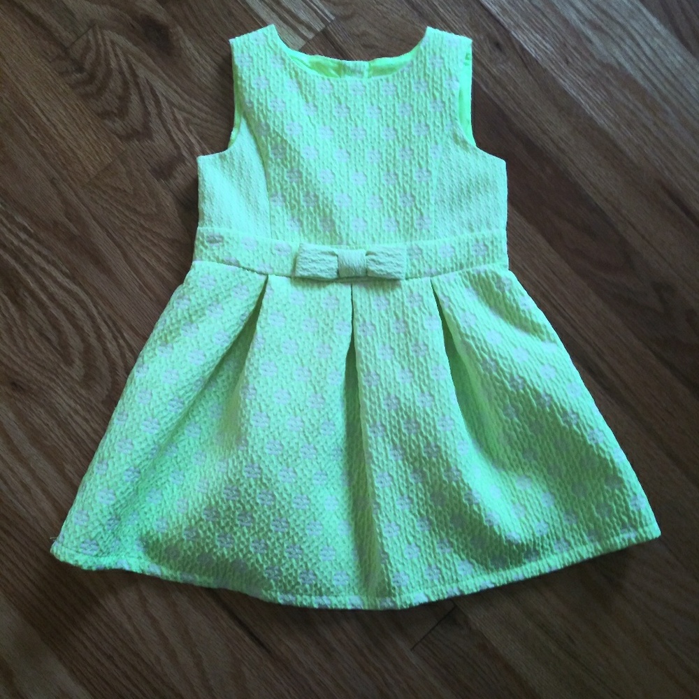 Gorgeous Flower Dress with Bow (toddler)